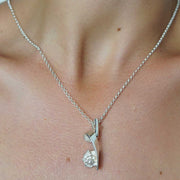 Colgante de plata 925 reciclada hecho a mano con diseño elegante mujer